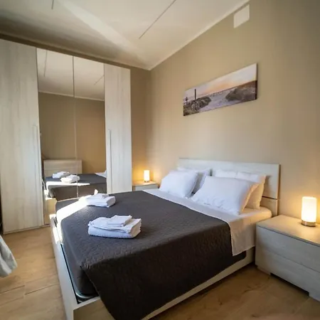 Fix Fco Apartament Fiumicino