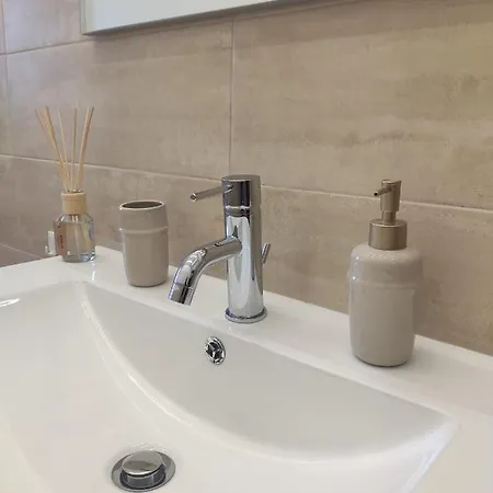 Fix Fco Apartament *